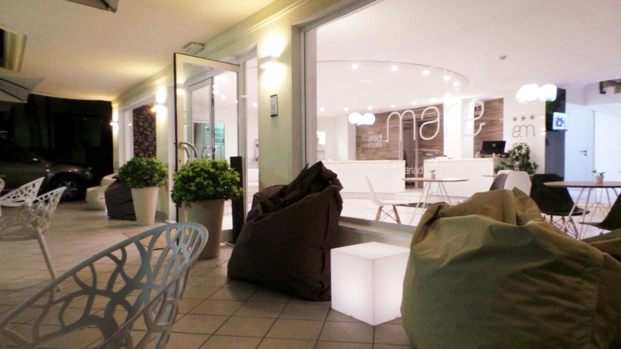 Hotel Aria Di Mare - Bed & Brunch In Centro A ריצ'יונה מראה חיצוני תמונה