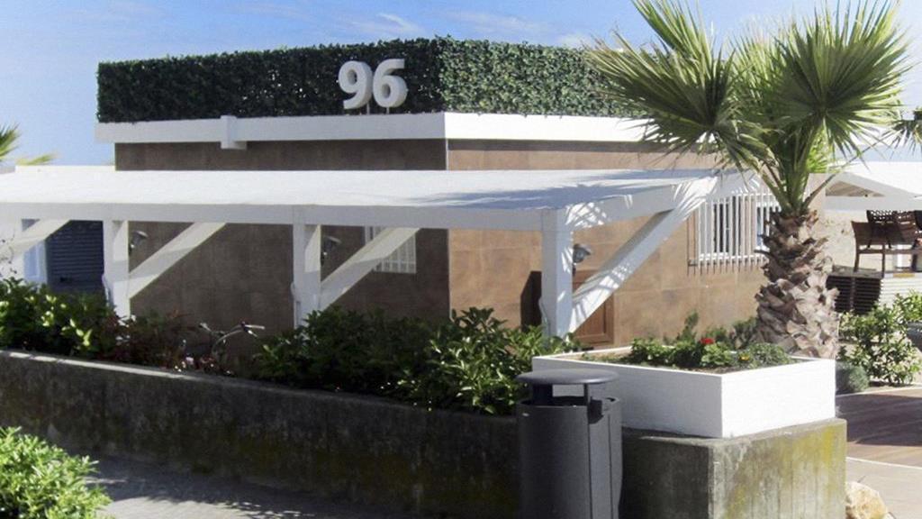 Hotel Aria Di Mare - Bed & Brunch In Centro A ריצ'יונה מראה חיצוני תמונה