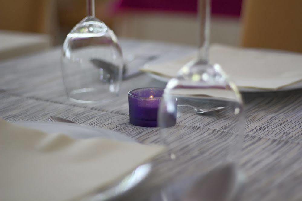 Hotel Aria Di Mare - Bed & Brunch In Centro A ריצ'יונה מראה חיצוני תמונה